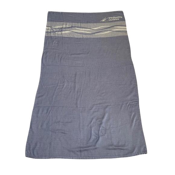 PHILIPPINO AIRLINES Economy 40 x 70 in. 100% Polyester Blanket Sealed - Picture 1 of 4